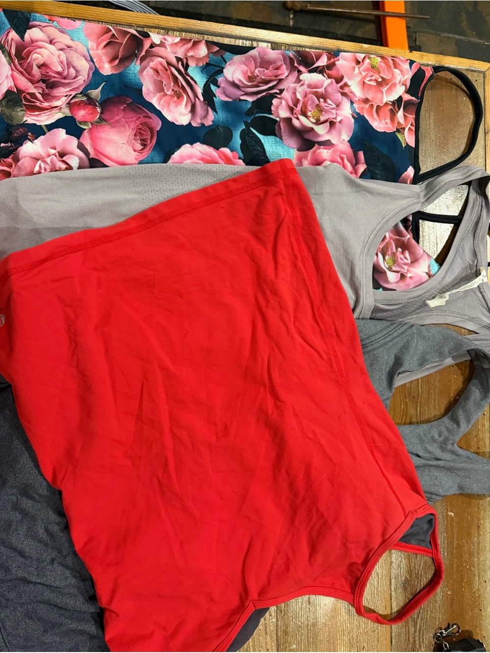Lululemon Tank Top Bundle – Women’s Size 4